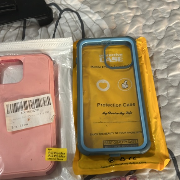 iPhone 13 Pro Max cases - Picture 4 of 8